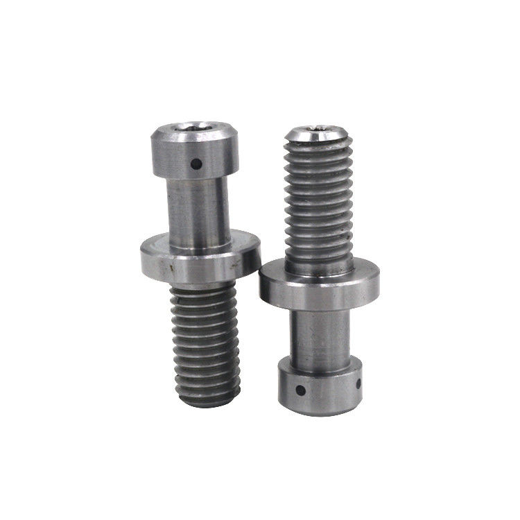 SS304 Femminile Maschio Rivette di cintura in acciaio a vite M2 M3 M4 M5 Servizio di lavorazione CNC su misura